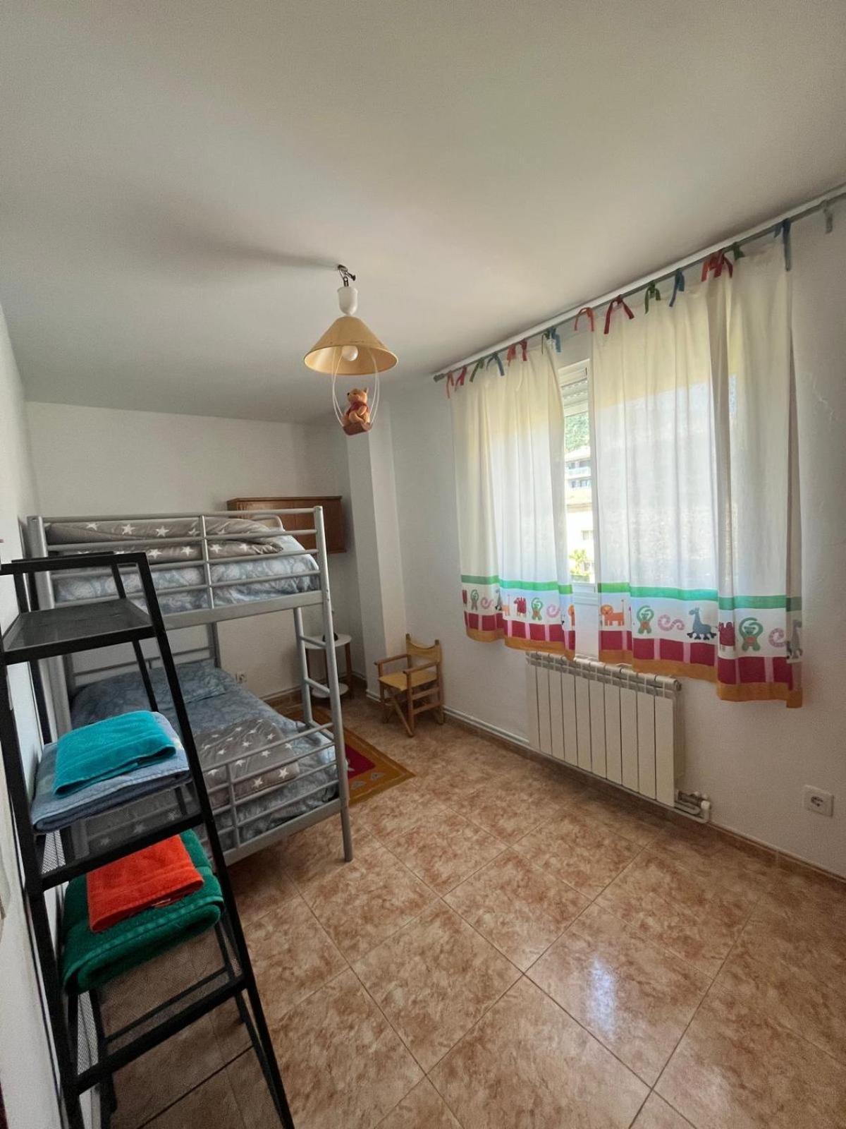 Villa Pirineo Aragones. Casa La Paz à Sabiñánigo Extérieur photo